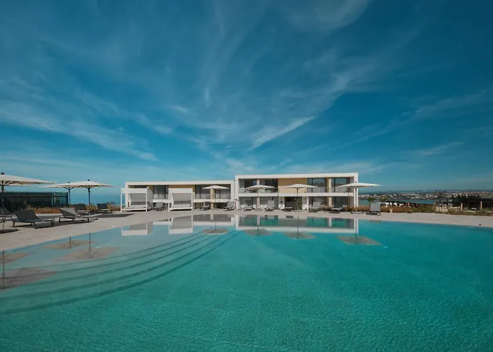 אתר נופש West Cliffs Ocean And Golf 5*